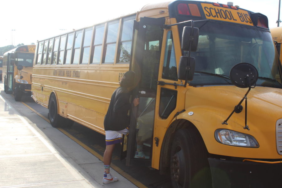 Bus+shortages+at+FVHS