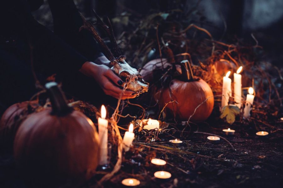 How+to+enjoy+Halloween+alone