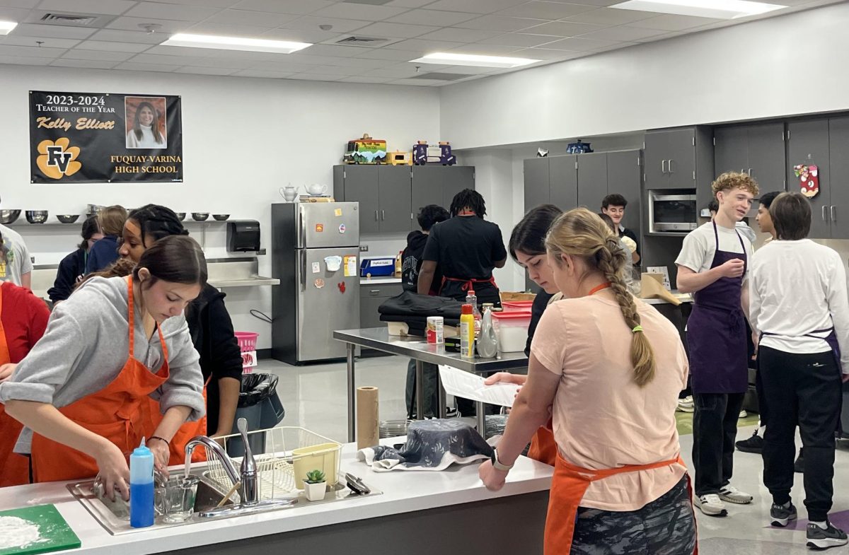 Students in Kelly Elliot's Foods 1 class have plenty of space to prepare food for their international festival. 