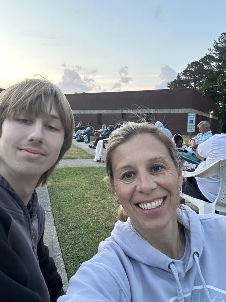 A view of the back of the DMV line. This was how the line already looked at 5:00am.

