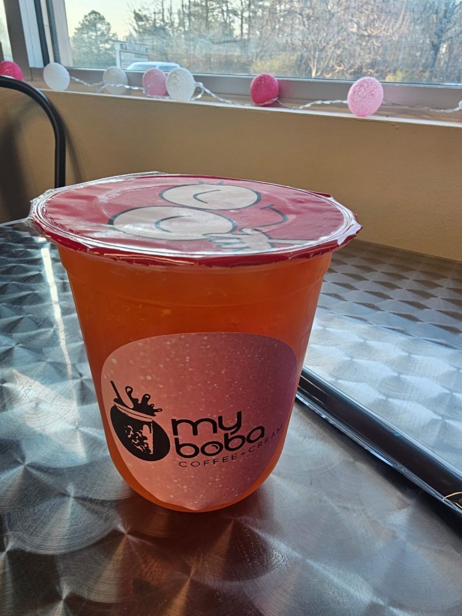 O My Boba has many drinks to choose from, including a mango dragon fruit tea with mango popping boba. Photo taken by Emily Ellis.