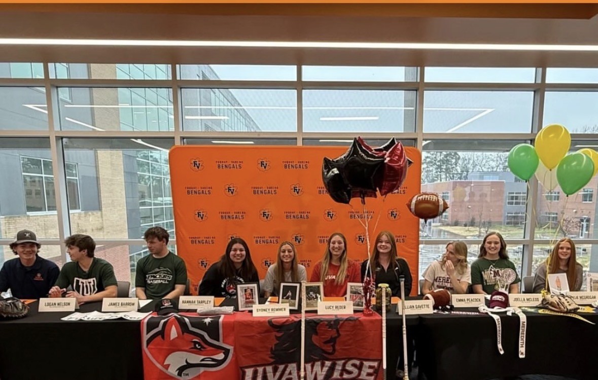 A total of ten students after they officially signed to their universities, pledging to continue playing at the collegiate level.